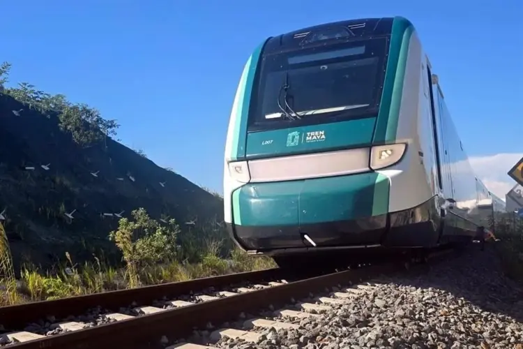 Se descarrila… otra vez… Tren Maya