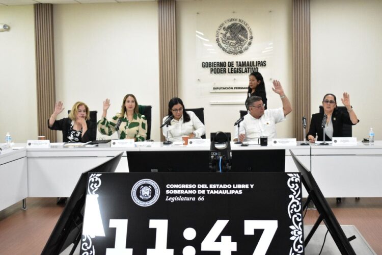 Fortalecen Ley de Tránsito para evitar obstrucciones de espacios de estacionamiento