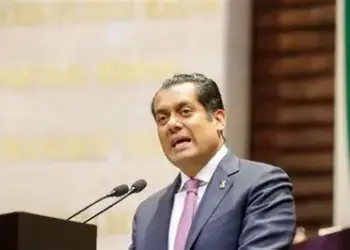 Diputado Sergio Gutiérrez evidencia vínculos de refinería clandestina de Reynosa, con Cabeza de Vaca