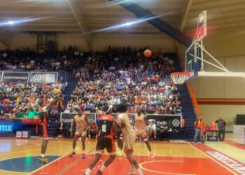 CorreBasket cierra fuerte, pero cae 83-90 ante un superior Calor de Cancún