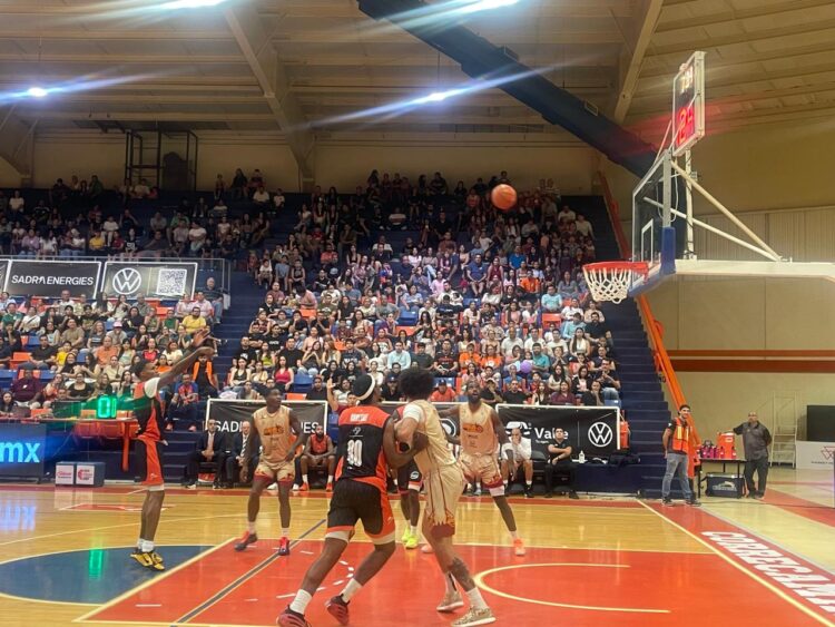 CorreBasket cierra fuerte, pero cae 83-90 ante un superior Calor de Cancún
