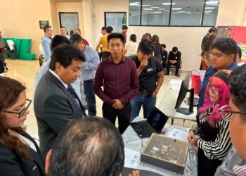 Estudiantes presentan 140 proyectos en Nuevo Laredo