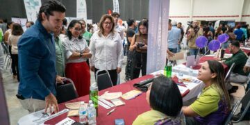 Impulsan inserción laboral y desarrollo juvenil con la Feria Nacional del Empleo en Victoria