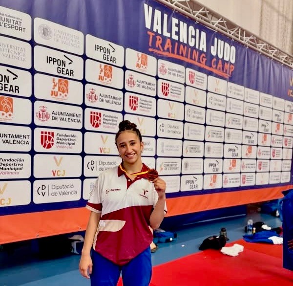 Obtiene tamaulipeca Frida Maya bronce en la Super Copa de España de Judo