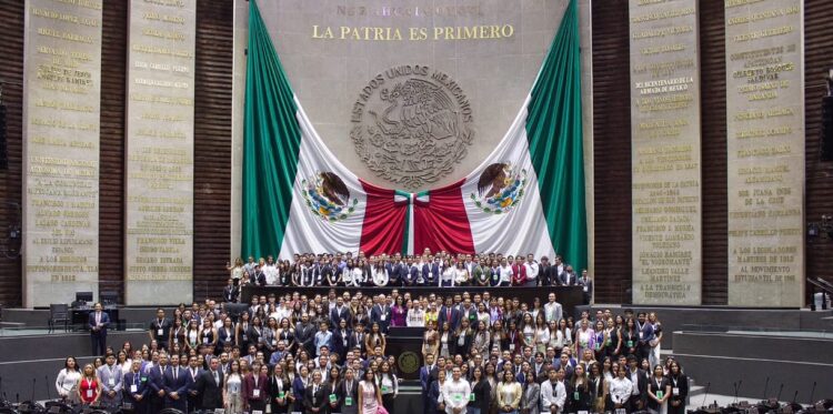 Organizan Gabriela Jiménez y CONCANACO Foro “Voces del Futuro” para impulsar a la juventud