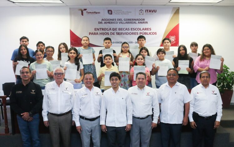 Respalda el ITAVU con 151 becas a hijas e hijos de sus trabajadores