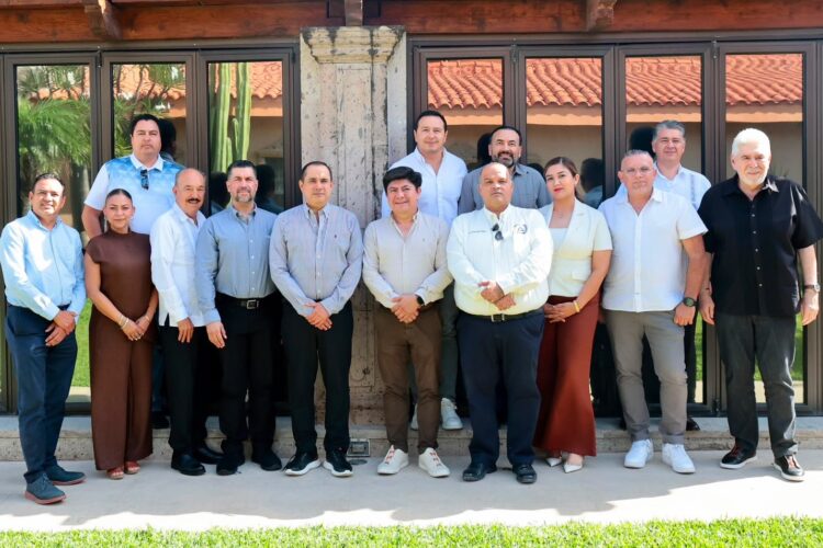 Se reúne Secretario de Fianzas Carlos Irán Ramírez con empresarios de Reynosa