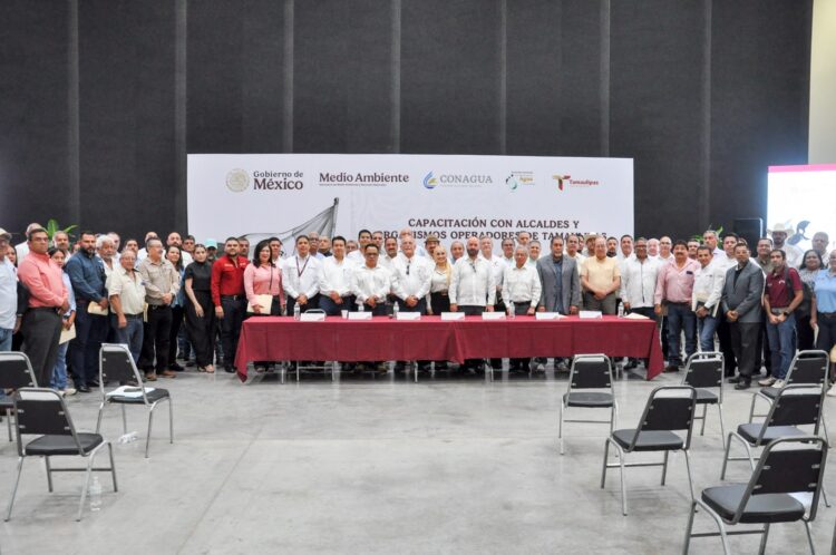 Capacitan a alcaldes y operadores de sistemas sobre programas federales y medición de aguas nacionales