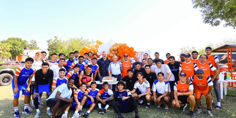 Celebra el Club Correcaminos de Futbol de la UAT el 46 aniversario
