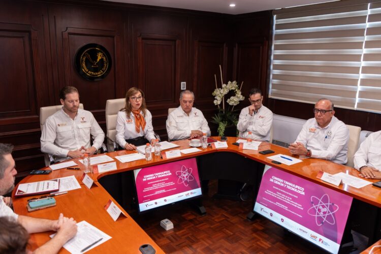Entrega UAT proyecto sobre sitios para disposición final de residuos urbanos a SEDUMA y COTACYT