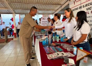 Conmemora CEDES Victoria Día del Peluquero con jornada de corte a bajo costo