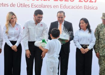 Carlos Irán Ramírez arranca en Matamoros el ciclo escolar con representación del gobernador