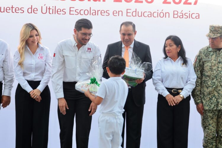Carlos Irán Ramírez arranca en Matamoros el ciclo escolar con representación del gobernador