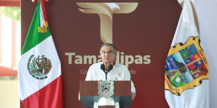 Américo inicia ciclo escolar con 354 mdp en apoyos para estudiantes