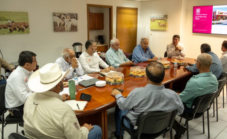 Ganaderos de Tamaulipas, Gobierno y UAT evalúan avances del proyecto “Carne Tam”