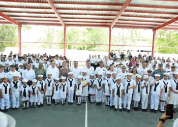 Américo inicia ciclo escolar con 354 mdp en apoyos para estudiantes