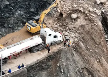 Cinco distritos de Perú quedan en emergencia tras fuerte sismo