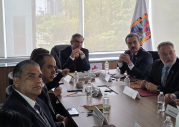 Américo Villarreal se reúne con CANACAR y CONCAMIN para fortalecer competitividad de Tamaulipas