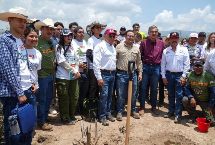 Se suma UAT a la jornada nacional de reforestación 2026 en Jaumave, Tamaulipas