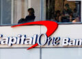 Revelan por qué Capital One cerró cuentas de la Organización Trump