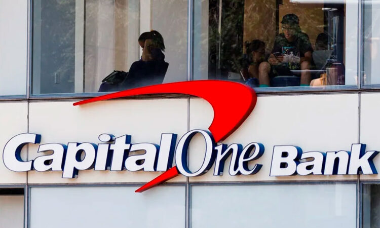 Revelan por qué Capital One cerró cuentas de la Organización Trump