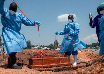 Brote de ébola en Congo llega a Bas-Uele y supera 2 mil muertes