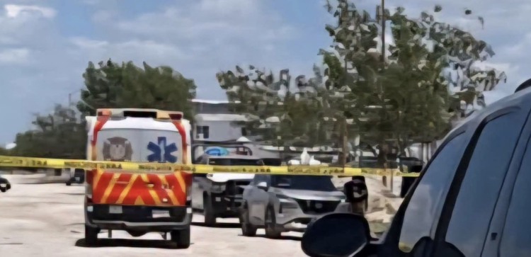 Hallan dos personas sin vida en cajuela de camioneta