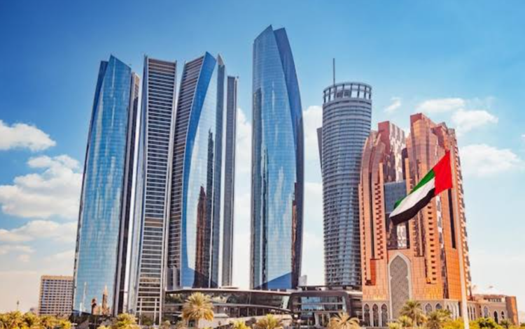 Emiratos suspende comercio y finanzas con Irán tras lanzamiento de dos misiles