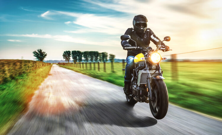 Comparativa de motos Bajaj: ¿qué ingeniería responde mejor a tu estilo de vida?