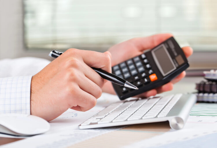 Cómo una calculadora de índices sintéticos puede mejorar tu desempeño en el trading