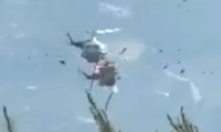 Tragedia en Grecia: helicópteros antiincendios chocan en pleno vuelo