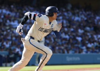 Dodgers vencen 7-6 a Rockies con jonrón 30 de Shohei Ohtani