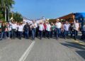 Cierran carretera a Monterrey