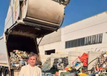 Milagro en Italia: encuentran boleto de lotería millonario en la basura