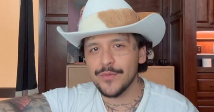 Complicaciones para Christian Nodal en registro de 'El Forajido'