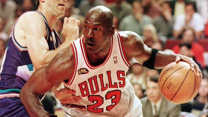 Camiseta de Jordan de las Finales de 1998 saldrá a subasta por una cifra millonaria