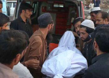 Pakistán recupera nueve cuerpos tras tragedia en Broad Peak