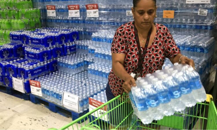Puerto Rico raciona agua a más de 500 mil personas