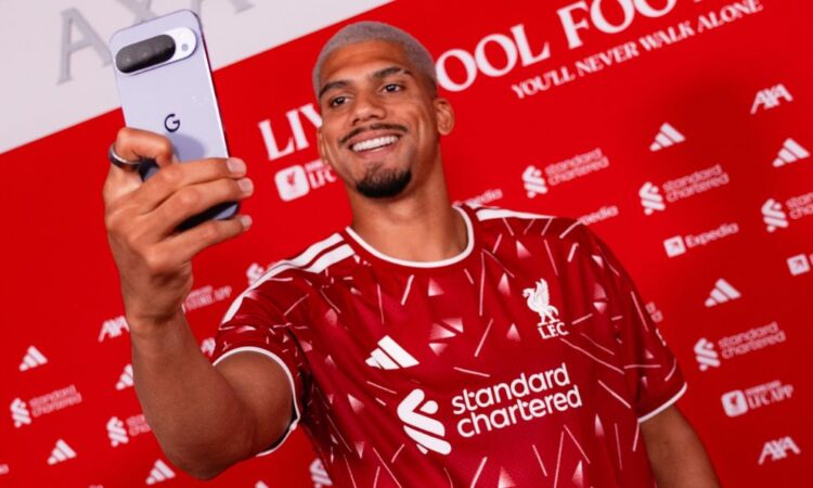 Ronald Araújo al Liverpool: defensa uruguayo llega cedido por una temporada