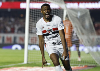 Calleri marca y São Paulo elimina a Bolívar rumbo a cuartos