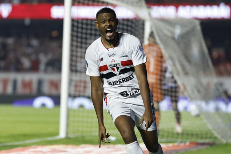 Calleri marca y São Paulo elimina a Bolívar rumbo a cuartos