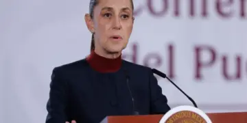 Sheinbaum acusa sentido político en cancelación de visas
