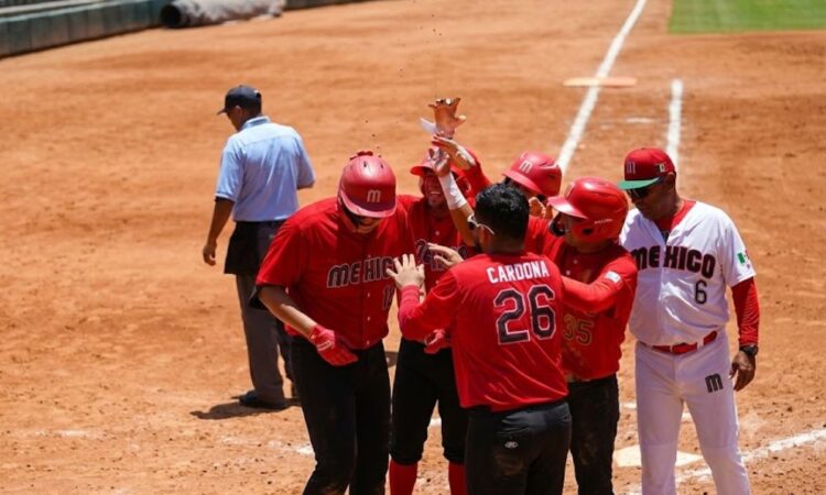 Softbol mexicano vence a Colombia y se mete en la pelea por el oro