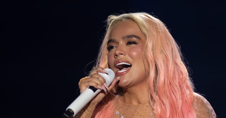 Karol G actualiza su setlist con canciones de ‘No Me Arrepiento de Sentir Tanto’