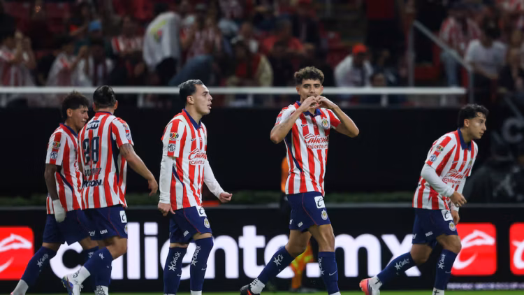 Chivas aplasta a Xolos y le quita el invicto en el Apertura 2026