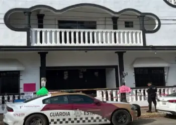 Fiscalía catea academia por caso Dafne