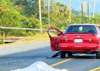 Autobús arrolla y mata a joven en Gómez Farías