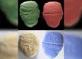 Pastillas con rostro de Trump generan alerta en Países Bajos