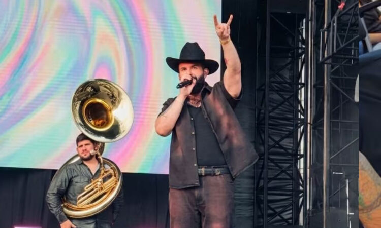 Carín León se presenta en el Summer Sonic de Osaka