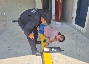 Auxilian a trailero con deshidratación en Reynosa